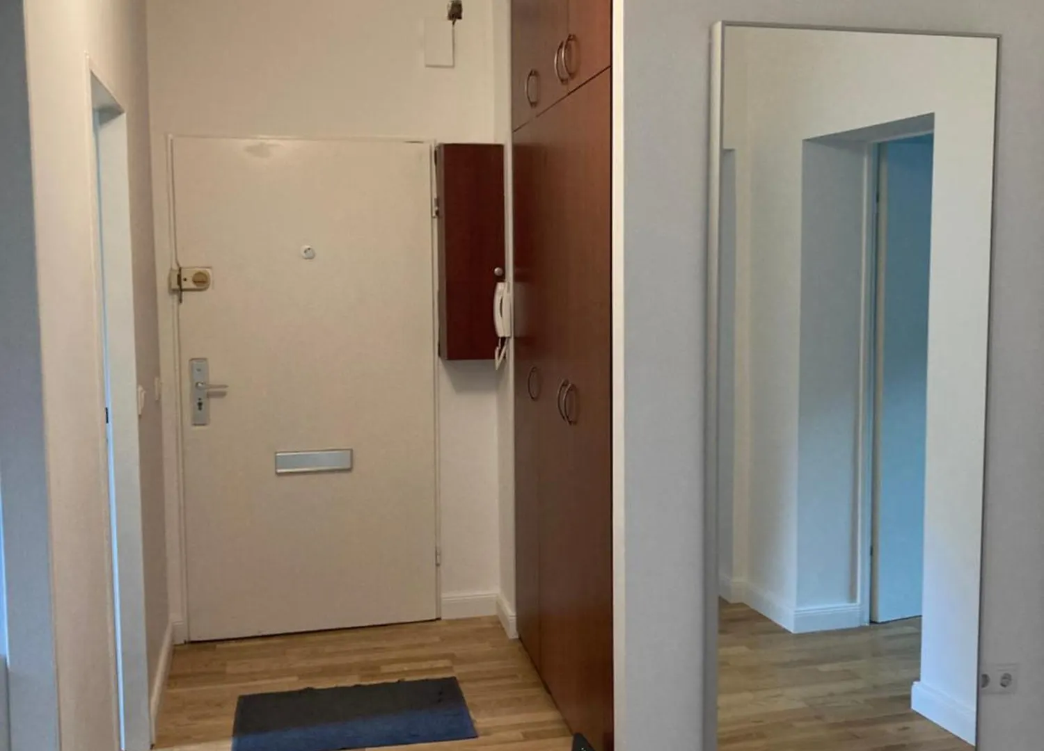 Pansiyon Canal-Front At Maybachufer - 1 Private Room In 80 Sqm Two-Bedroom Flatshare Apartment Berlin