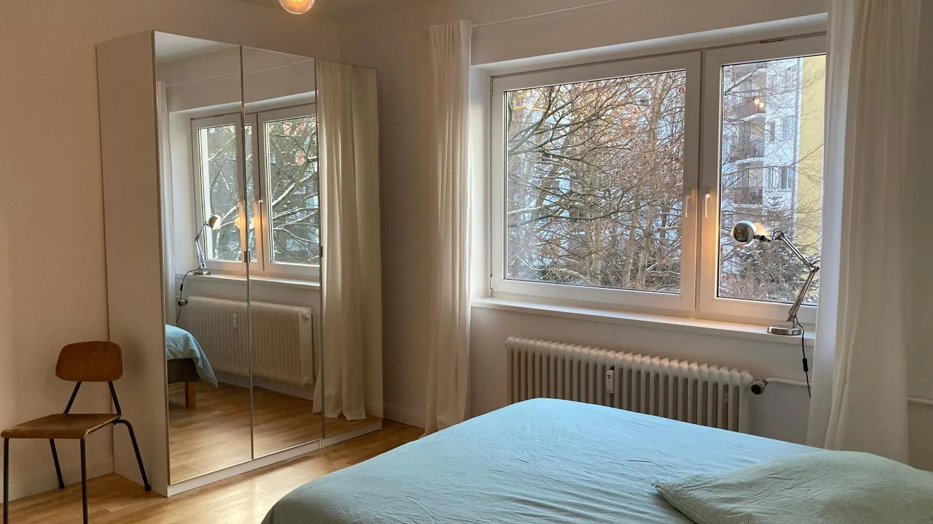 Canal-Front At Maybachufer - 1 Private Room In 80 Sqm Two-Bedroom Flatshare Apartment Berlin Almanya